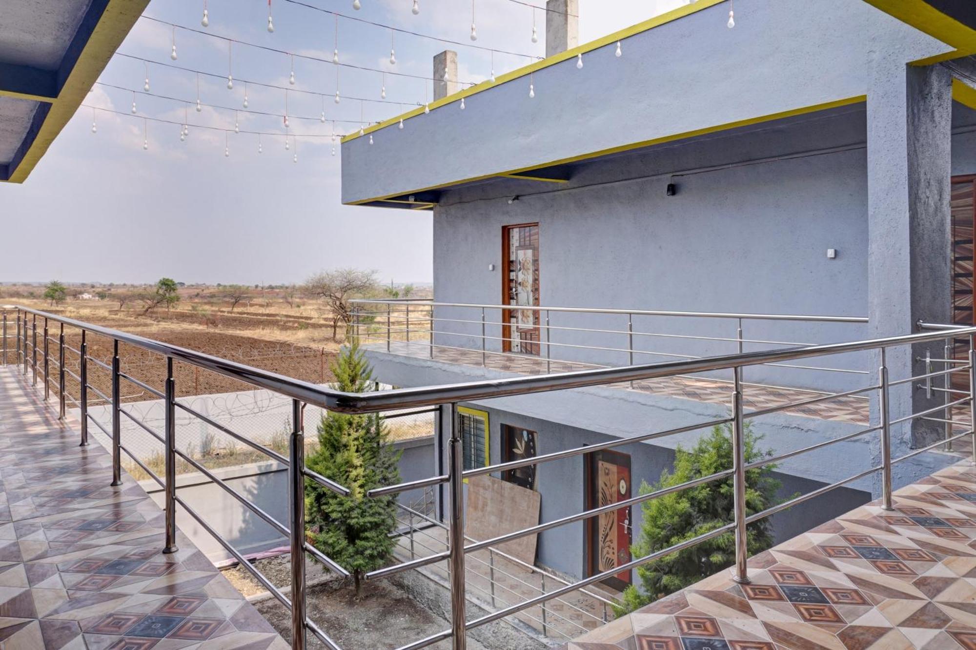 Hotel O Sky 7 Lodge Pimpalwandi Экстерьер фото