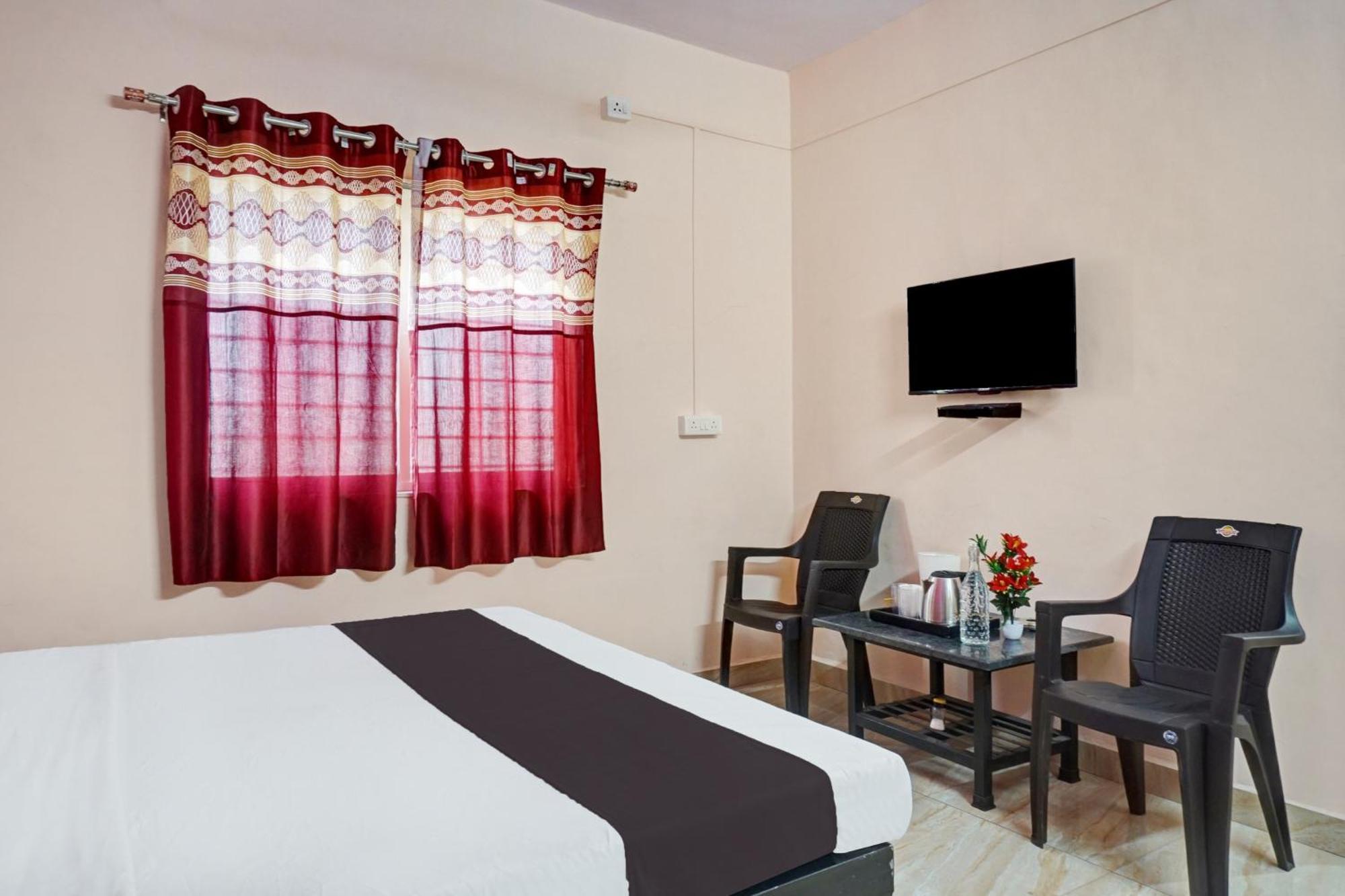 Hotel O Sky 7 Lodge Pimpalwandi Экстерьер фото