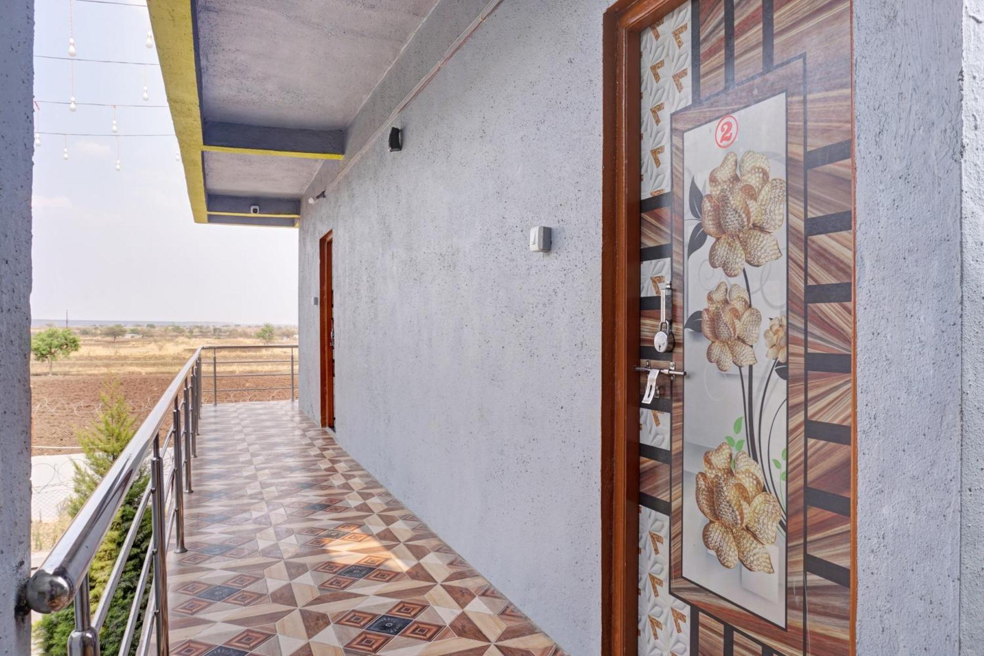 Hotel O Sky 7 Lodge Pimpalwandi Экстерьер фото