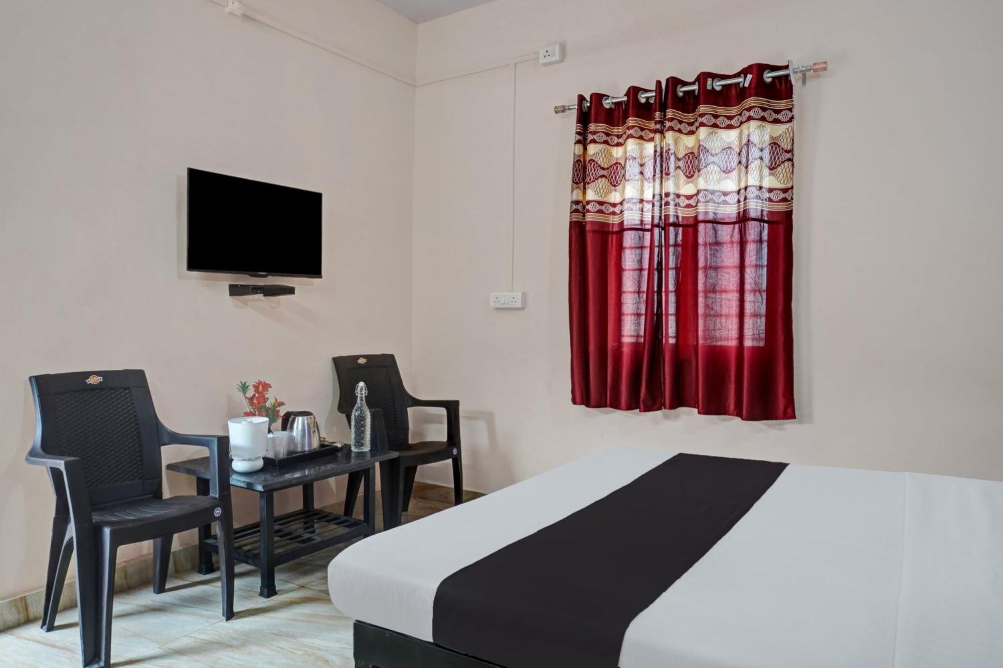 Hotel O Sky 7 Lodge Pimpalwandi Экстерьер фото